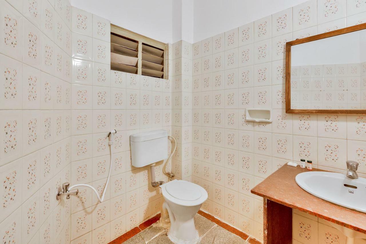 Oyo 10534 Hotel Kanishka Bangalore Esterno foto
