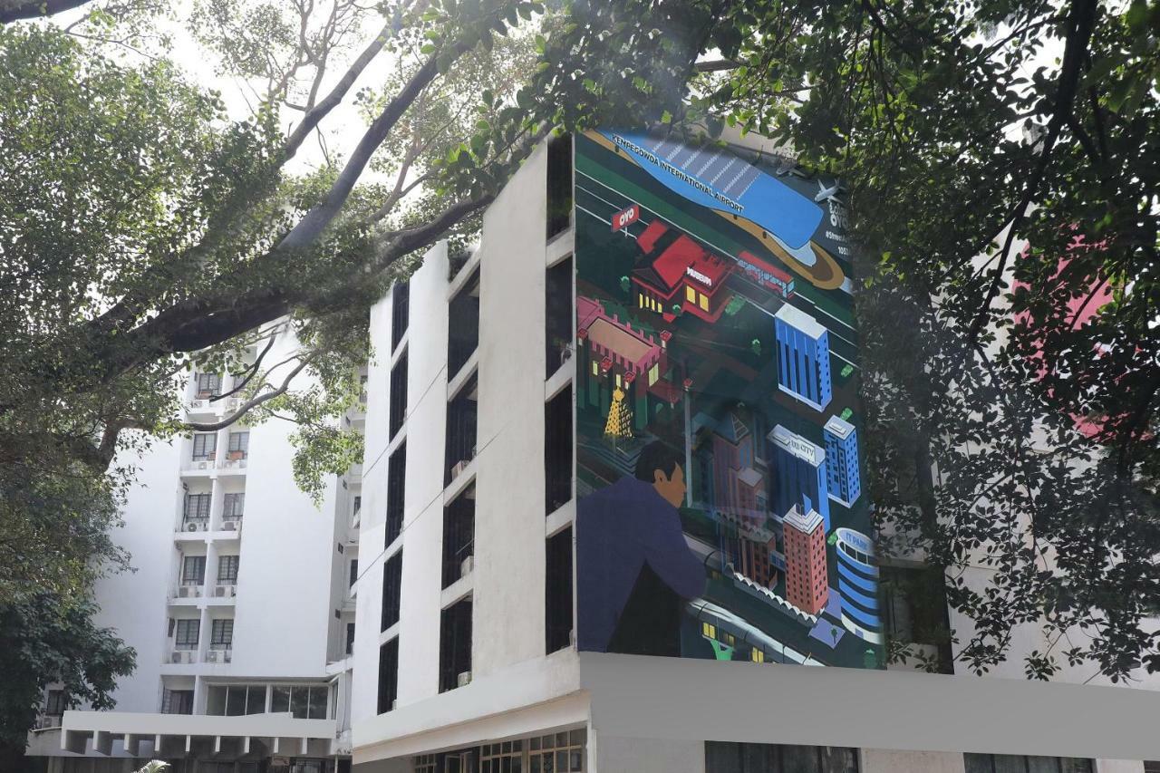 Oyo 10534 Hotel Kanishka Bangalore Esterno foto