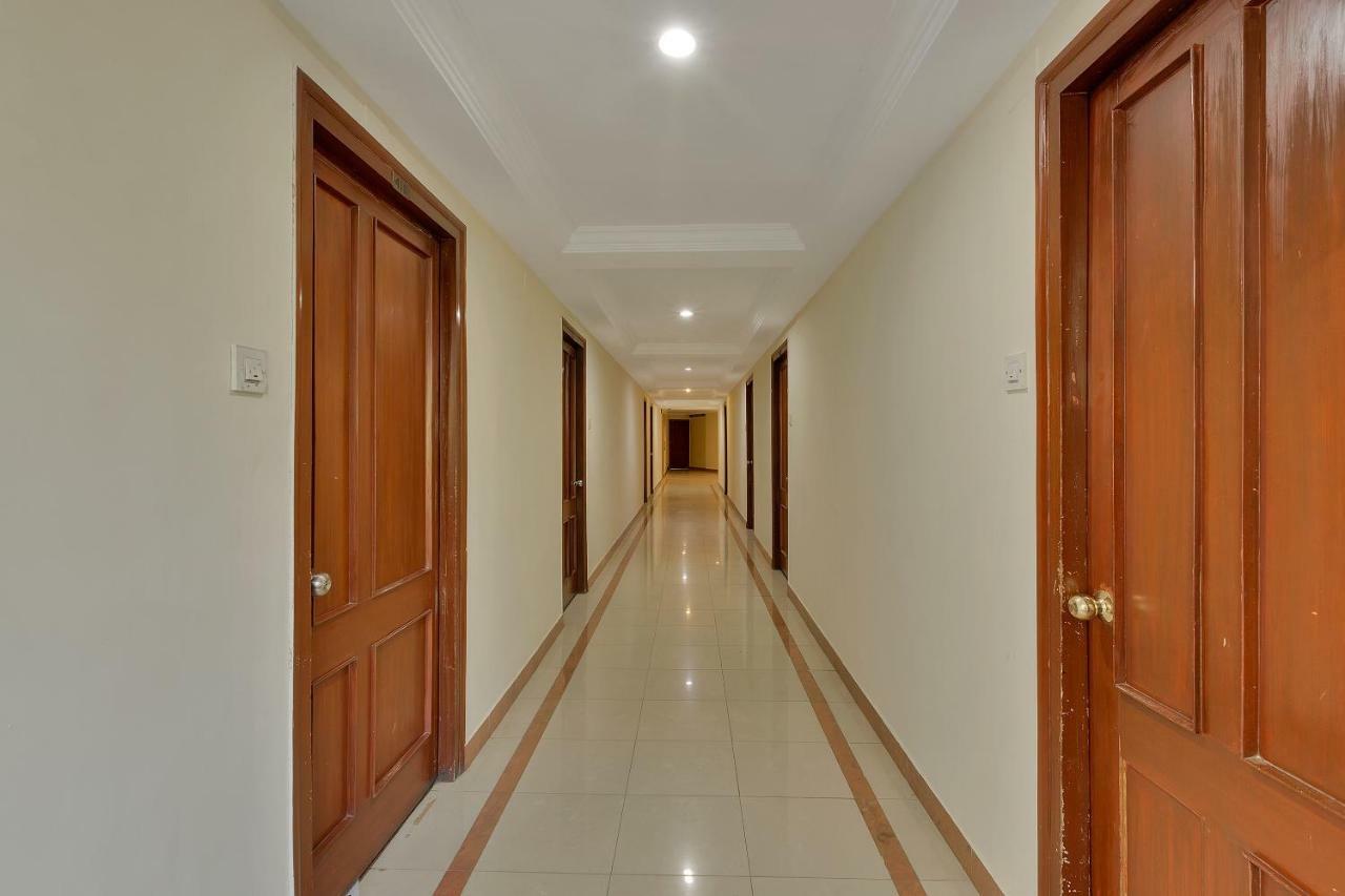 Oyo 10534 Hotel Kanishka Bangalore Esterno foto