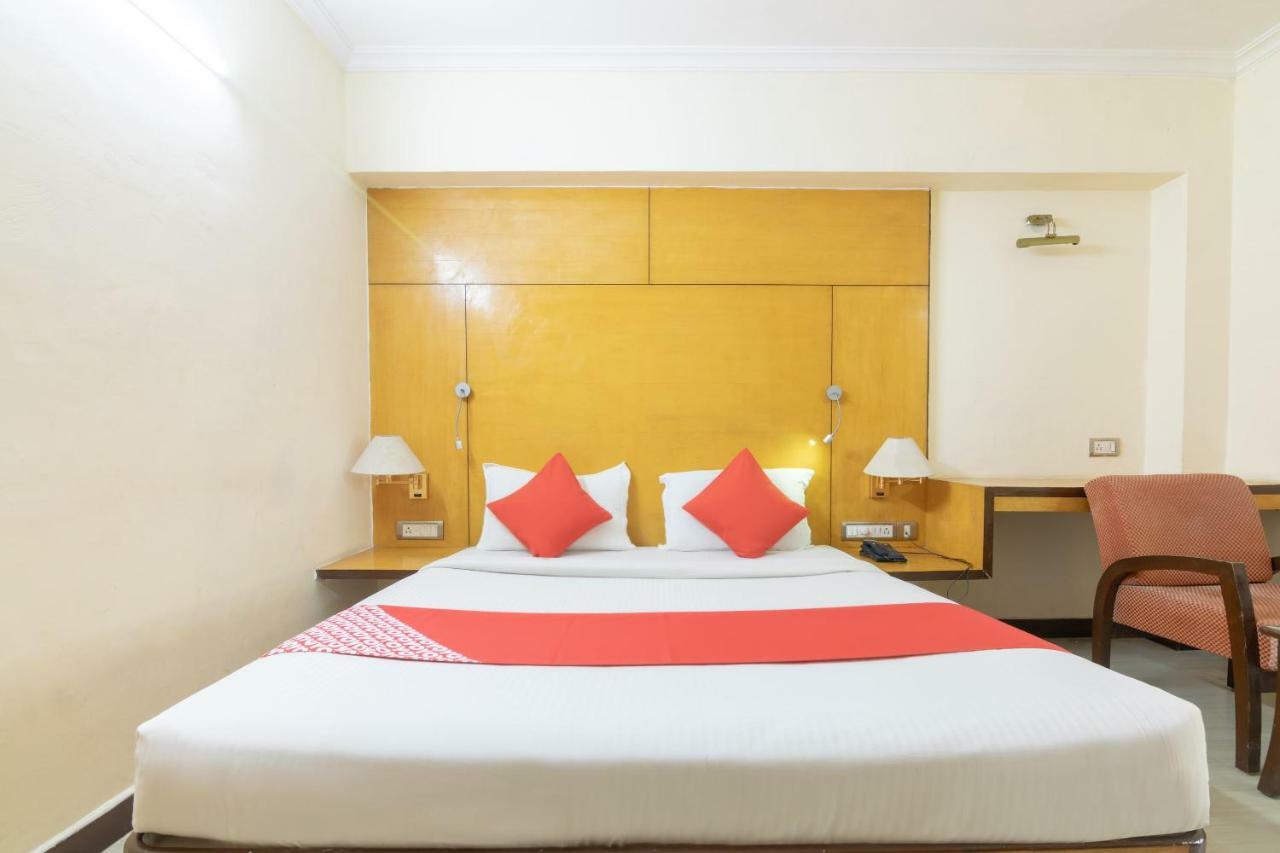 Oyo 10534 Hotel Kanishka Bangalore Esterno foto
